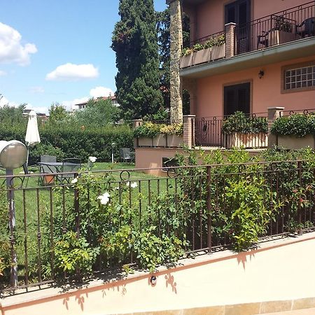 Garden B&B อาเรซโซ ภายนอก รูปภาพ