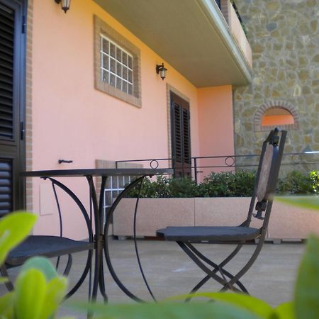 Garden B&B อาเรซโซ ภายนอก รูปภาพ
