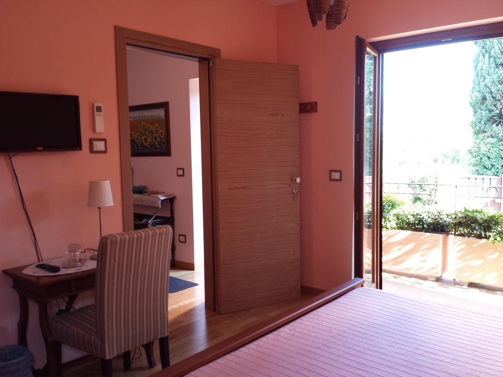 Garden B&B อาเรซโซ ภายนอก รูปภาพ